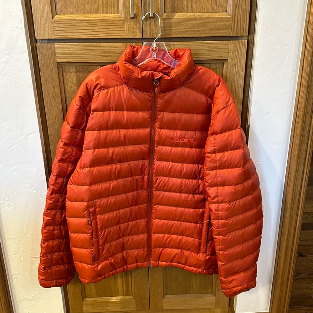 Marmot 700 fill duck down jacket orange/rust color men's S Large